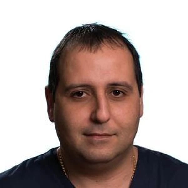 Аветисян Аветис Владимирович — Челюстно-лицевой хирург, Волгоград