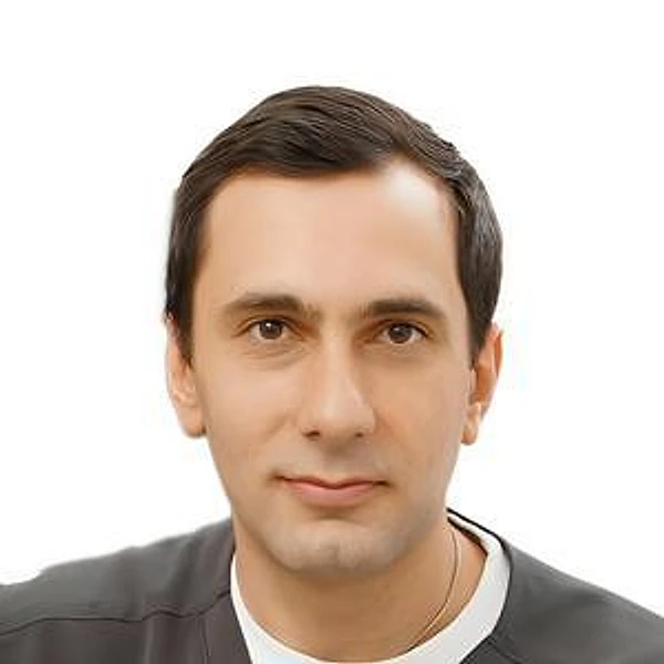 Гиноян Мигран Эдвардович — Стоматолог-ортодонт, Детский ортодонт, Калуга
