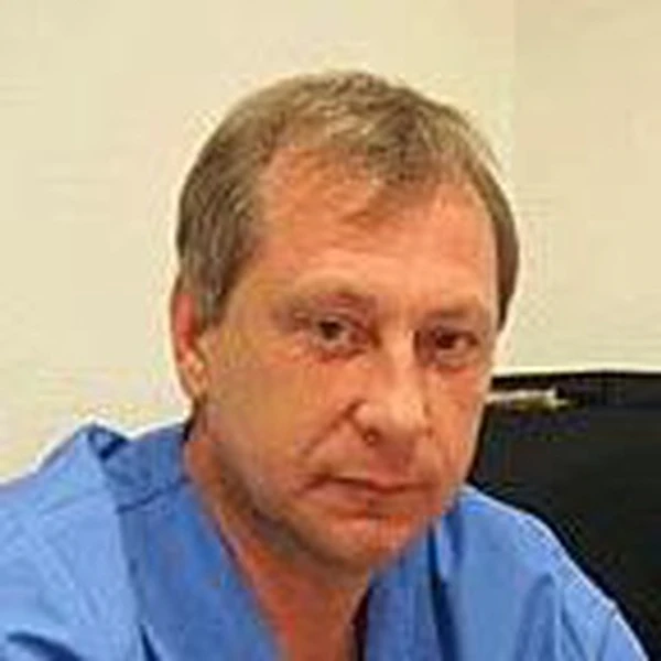 Андреев Дмитрий Борисович — Кардиохирург, Сосудистый хирург (ангиохирург), Хабаровск