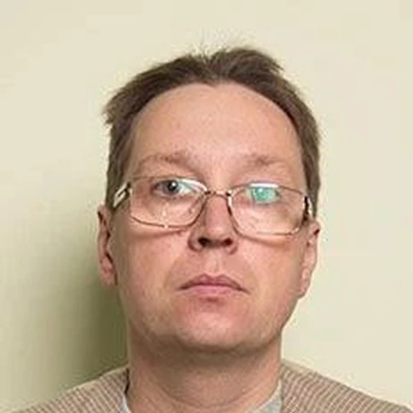 Панов Михаил Геннадиевич — Стоматолог-ортопед, Саратов