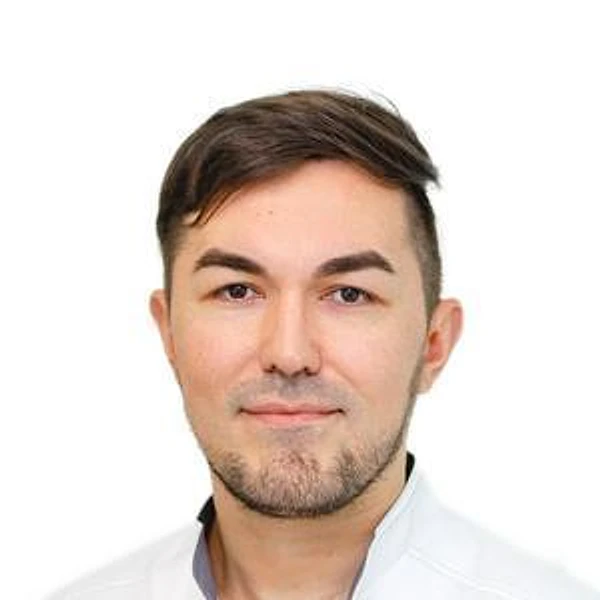 Агабеков Альберт Икрамбекович — Пластический хирург, Хирург, Саратов