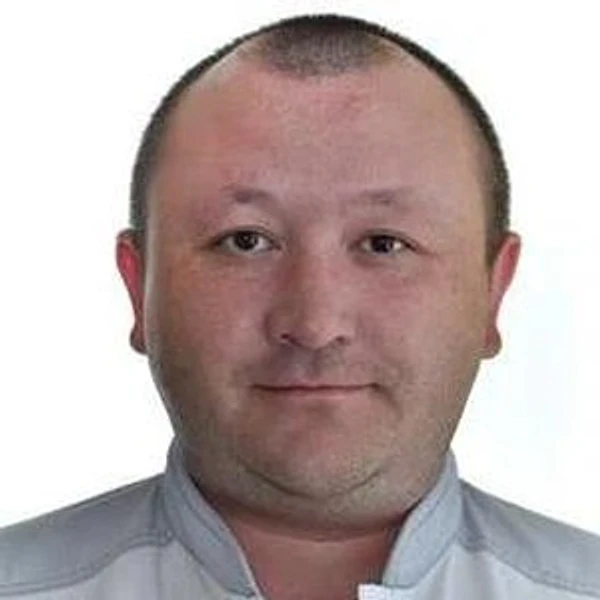 Валеев Рамис Нурисламович — Стоматолог-ортопед, Стоматолог-имплантолог, Стоматолог-хирург, Челюстно-лицевой хирург, Нижневартовск