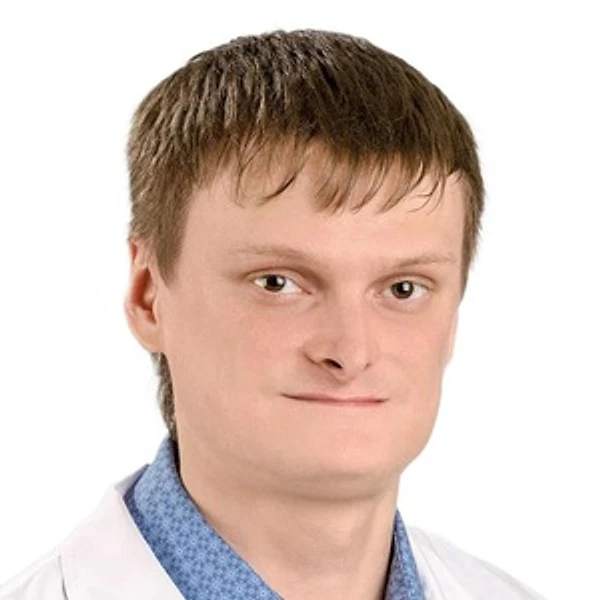Сыромятников Лев Евгеньевич — Рентгенолог, с. Лобаново