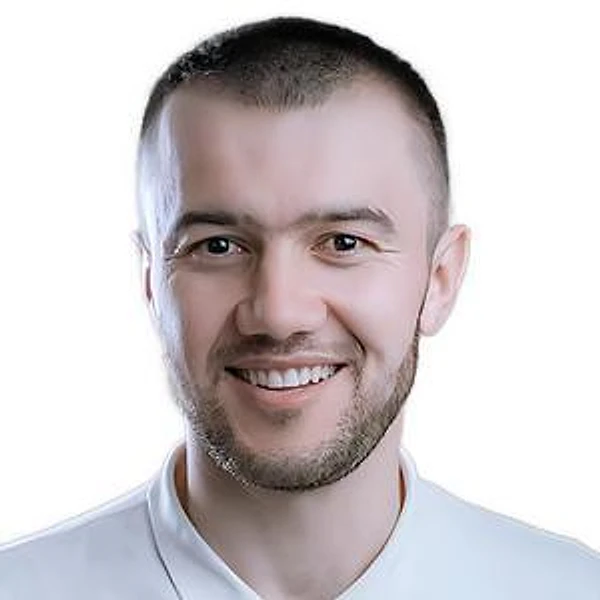 Туганов Рустам Замирович — Стоматолог-ортопед, Стоматолог-имплантолог, Стоматолог-хирург, Москва