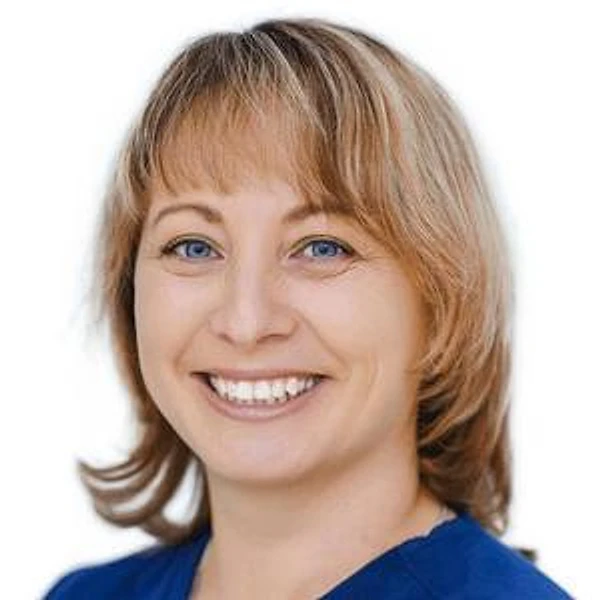 Юдникова Анна Евгеньевна — Пародонтолог, Стоматолог-гигиенист, Вологда