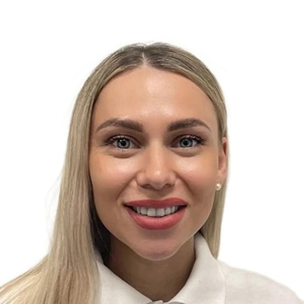 Ковалева Яна Станиславовна — Стоматолог, Северск