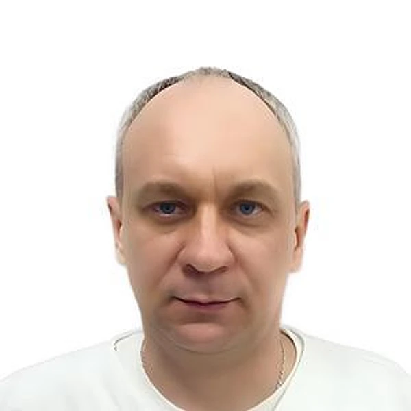 Никоненко Максим Александрович — Офтальмолог-хирург, Оренбург