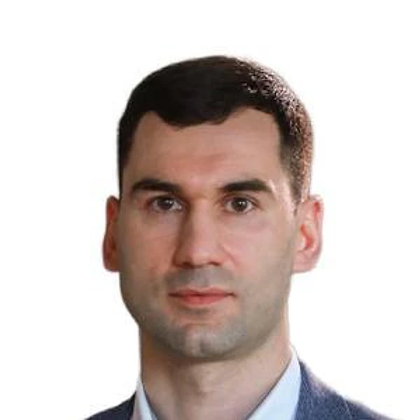 Рамазанов Максим Бадрудинович — Хирург, Кострома