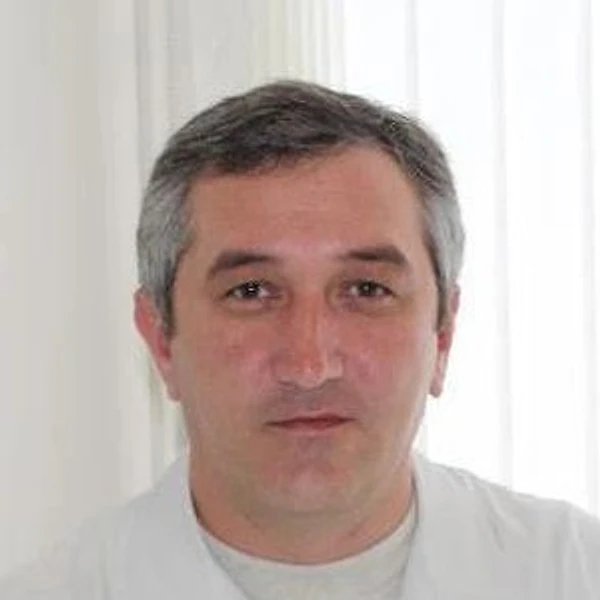 Бугов Альберт Абубекирович — Травматолог, Ортопед, Нальчик