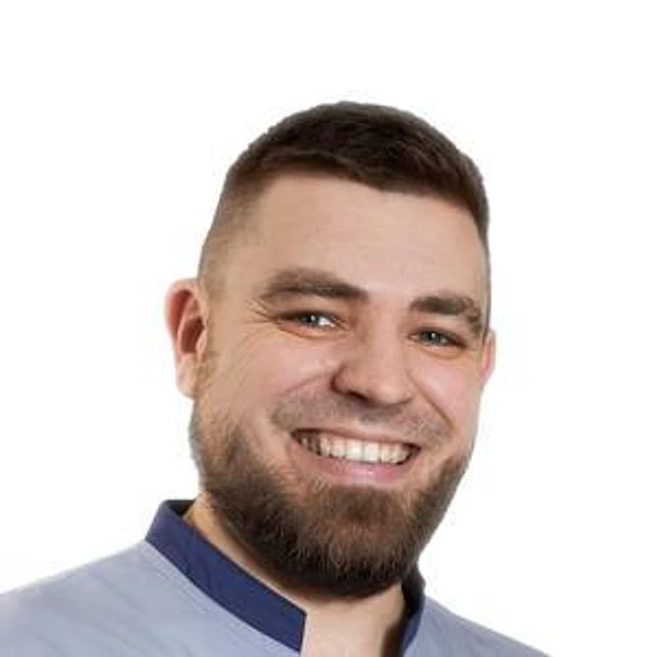 Никифоров Павел Валерьевич — Стоматолог-хирург, Энгельс