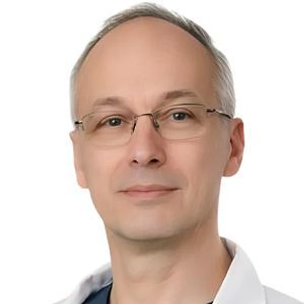 Хатыпов Марат Гайратович — Сосудистый хирург (ангиохирург), Флеболог, Альметьевск