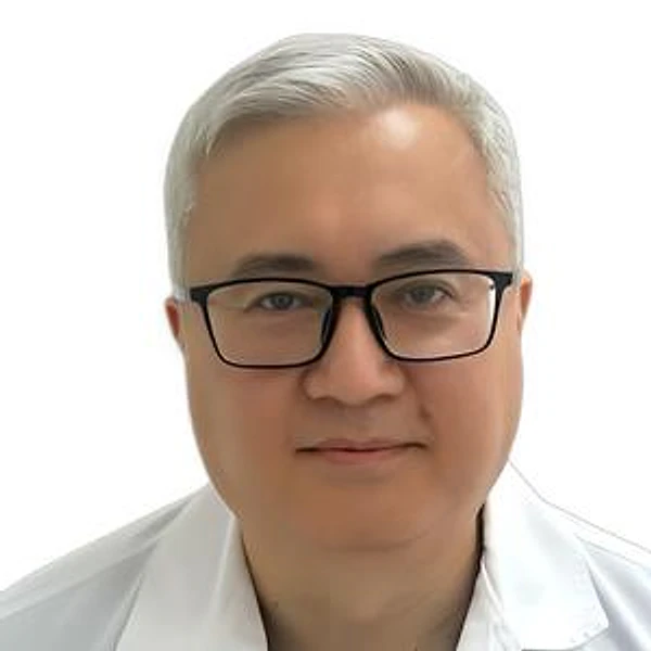 Бамбаев Савр Александрович — Нейрохирург, Элиста