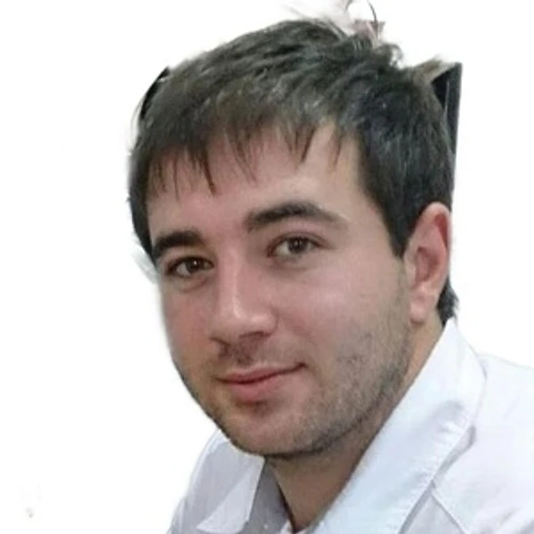 Узденов Магомет Бибертович — Стоматолог, Кисловодск