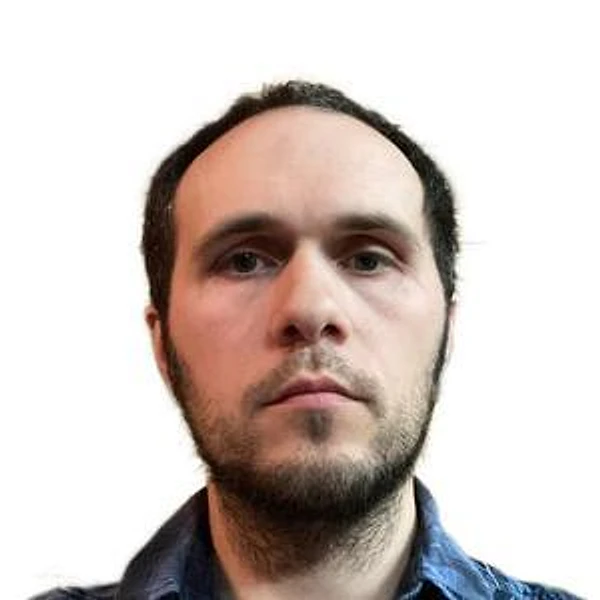 Бахарев Роман Михайлович — Нейрохирург, Саратов