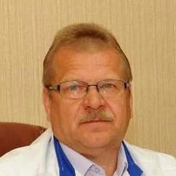 Кондаков Александр Валентинович — Стоматолог-ортопед, Котлас