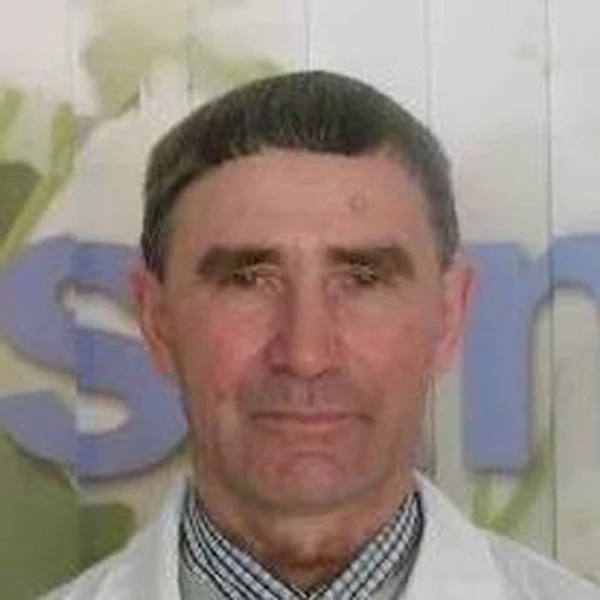 Гарифуллин Миннехан Вазиханович — Врач общей практики (семейный врач), Заинск