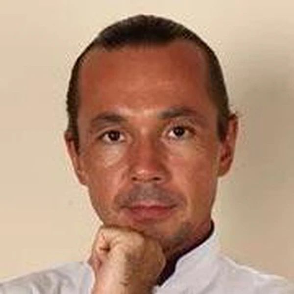 Иванов Владимир Игоревич — Пластический хирург, Чебоксары