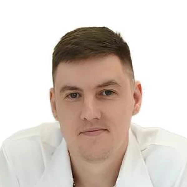Новик Денис Сергеевич — Офтальмолог (окулист), Белая Калитва