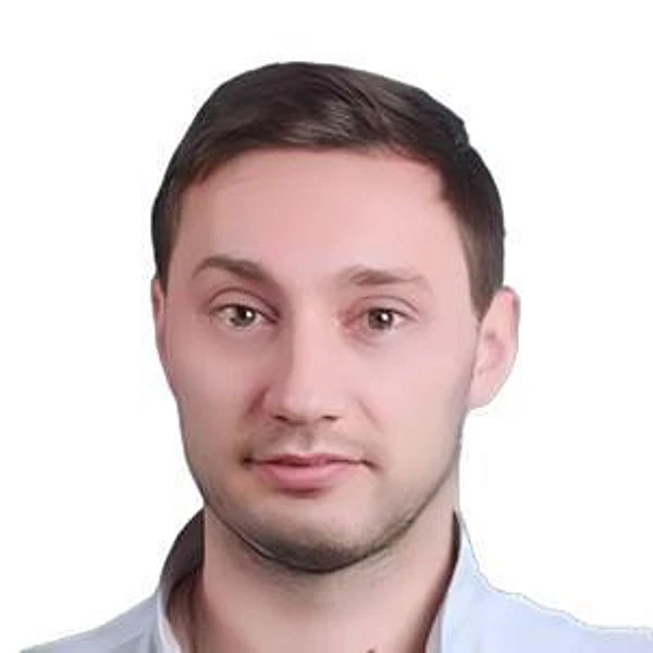 Калашников Роман Сергеевич — Стоматолог-хирург, Стоматолог-имплантолог, Санкт-Петербург