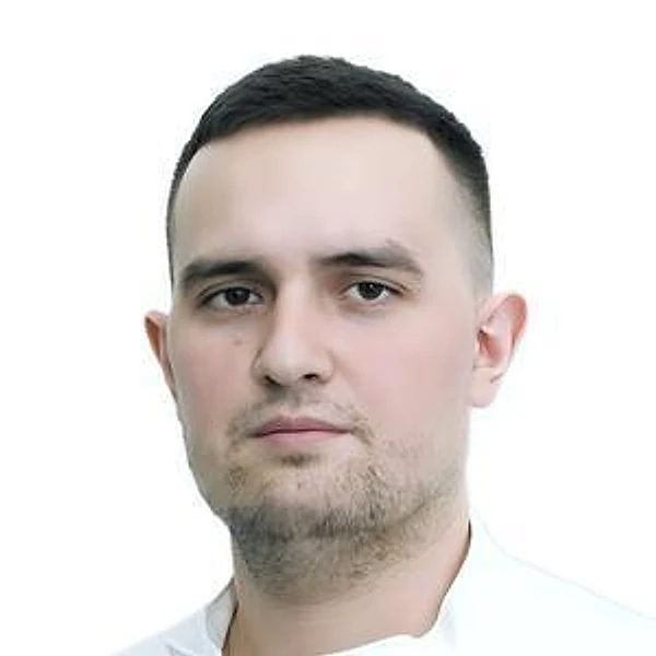Рукавишников Роман Дмитриевич — Пародонтолог, Москва