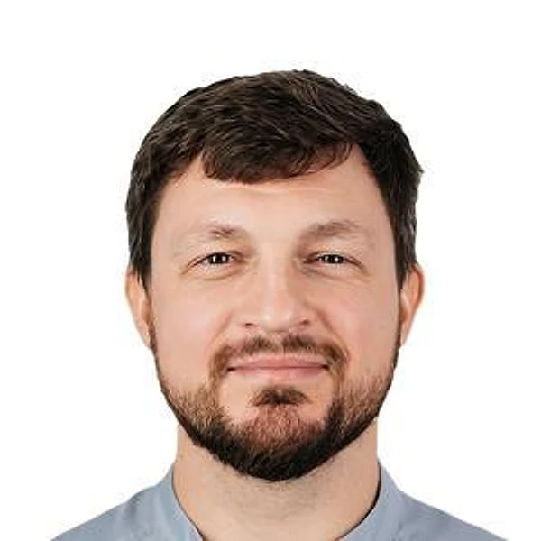 Пентелюк Иван Валерьевич — Стоматолог-имплантолог, Москва