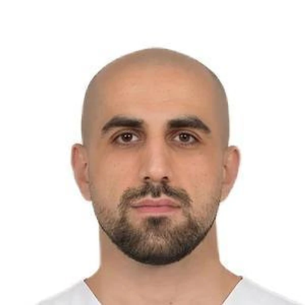 Султанов Малик Абдурагимович — Стоматолог-имплантолог, Стоматолог-хирург, Королёв