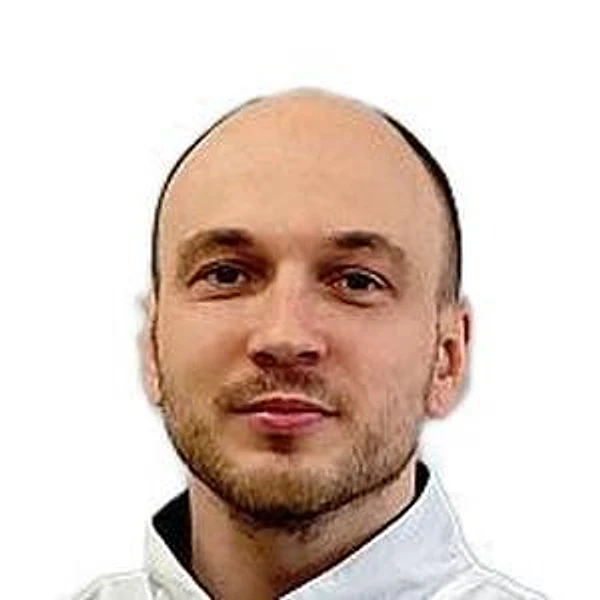 Черняков Илья Сергеевич — Сосудистый хирург (ангиохирург), Врач УЗИ, Малоинвазивный хирург, Флеболог, Санкт-Петербург