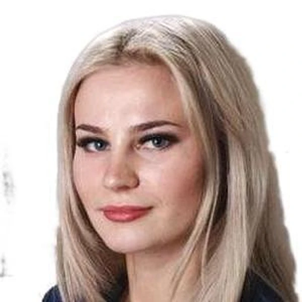 Шаповалова Александра Сергеевна — Стоматолог, Стоматолог-имплантолог, Стоматолог-хирург, Санкт-Петербург