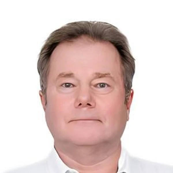 Кареев Григорий Анатольевич — ЛОР, Владивосток