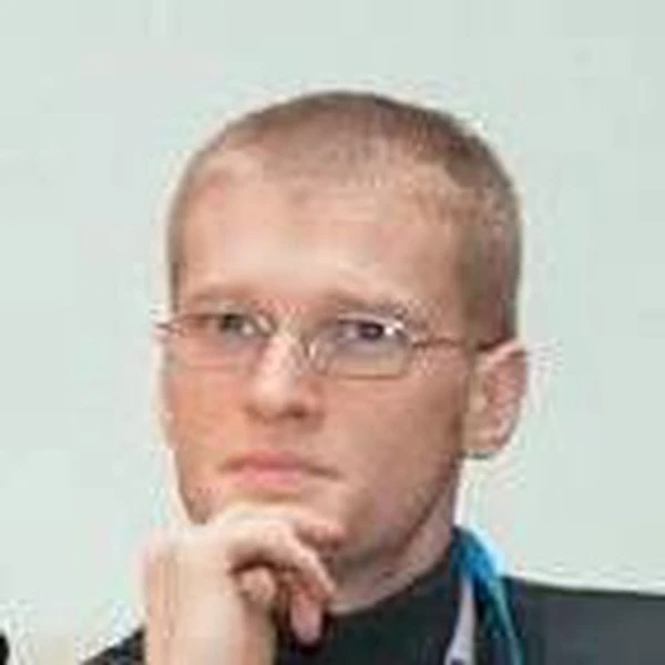 Сурков Денис Александрович — Терапевт, Елизово