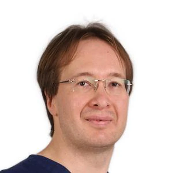 Габдулхаков Эльвир Фаритович — Сосудистый хирург (ангиохирург), Малоинвазивный хирург, Казань
