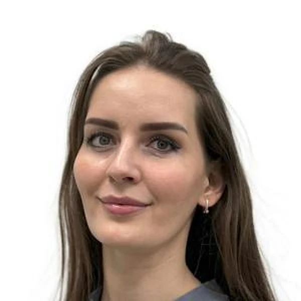 Маматалиева Алина Камильевна — Стоматолог, Пародонтолог, Казань