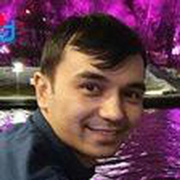 Абдужалил Гиёсбек - — Малоинвазивный хирург, Нижневартовск
