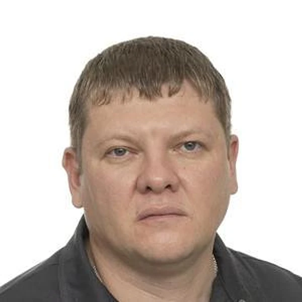 Лазуткин Денис Игоревич — Онколог, Проктолог (колопроктолог), Хирург, Саратов