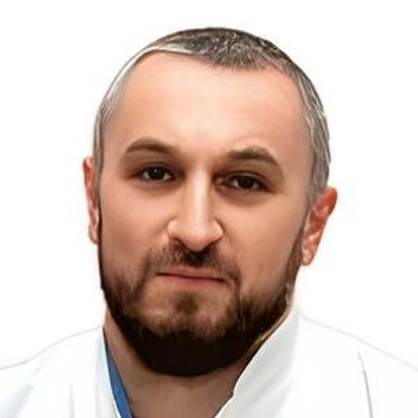 Яхьяев Руслан Набиюллаевич — Хирург, Боровичи