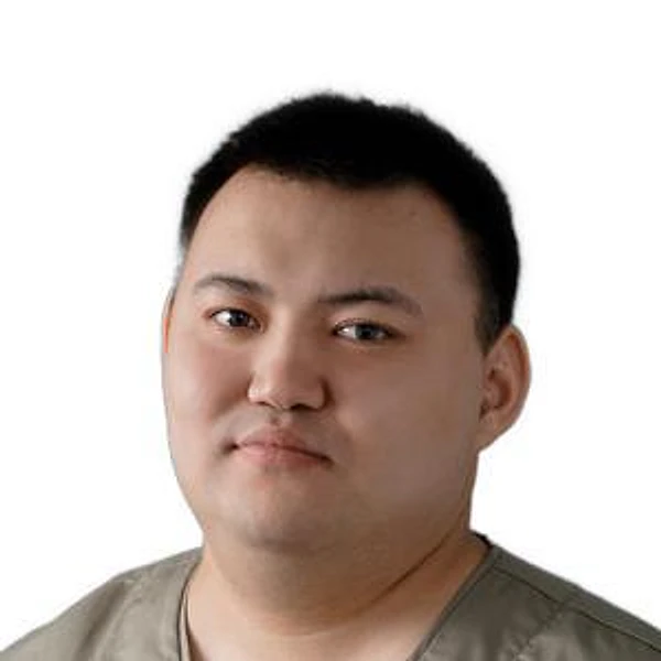 Лукшанов Арсланг Александрович — Стоматолог-хирург, Стоматолог-имплантолог, Москва