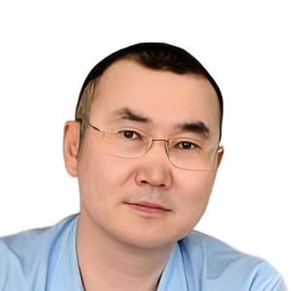 Александров Иннокентий Николаевич — ЛОР, Якутск