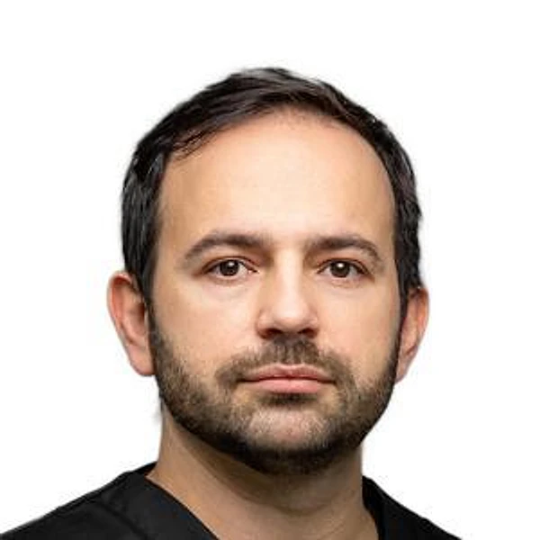 Аганов Максим Сергеевич — Стоматолог-хирург, Стоматолог-имплантолог, Стоматолог-ортопед, Москва