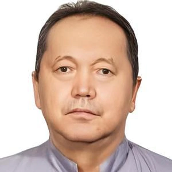 Хафизов Газинур Александрович — Стоматолог-ортопед, Полевской