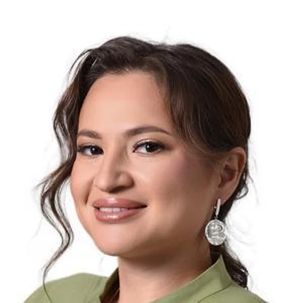 Хасанова Зарина Рафисовна — Стоматолог-ортодонт, Детский ортодонт, Уфа
