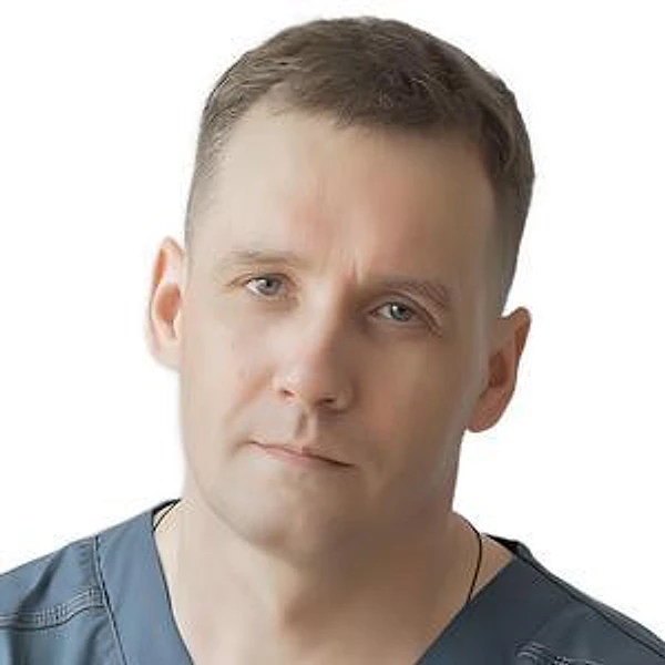 Ганичев Денис Александрович — Проктолог (колопроктолог), Хирург, Новосибирск
