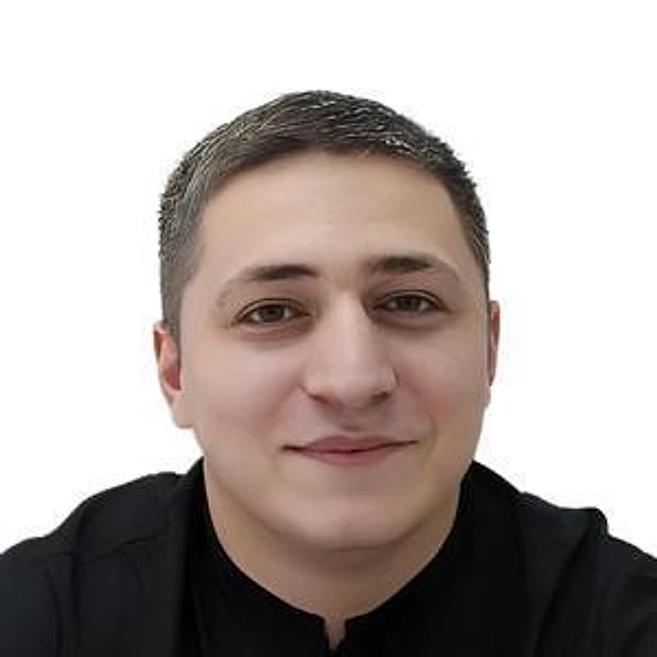 Шабанов Мартин Низамутдинович — Стоматолог-хирург, ст. Полтавская
