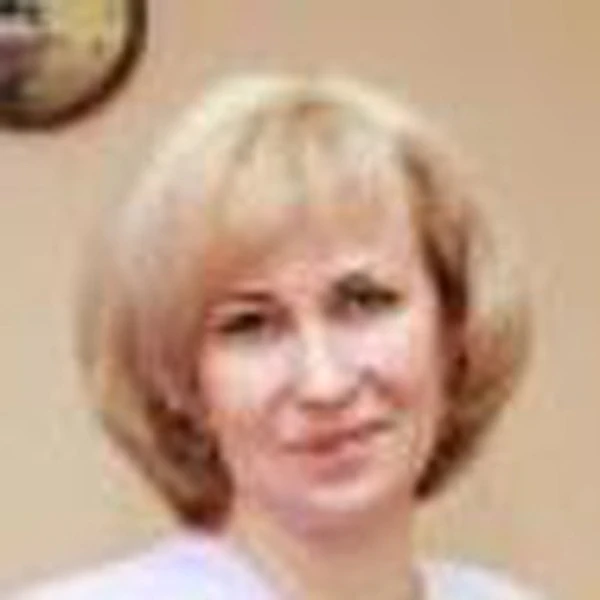 Полозенкова Алина Борисовна — Стоматолог, unknown