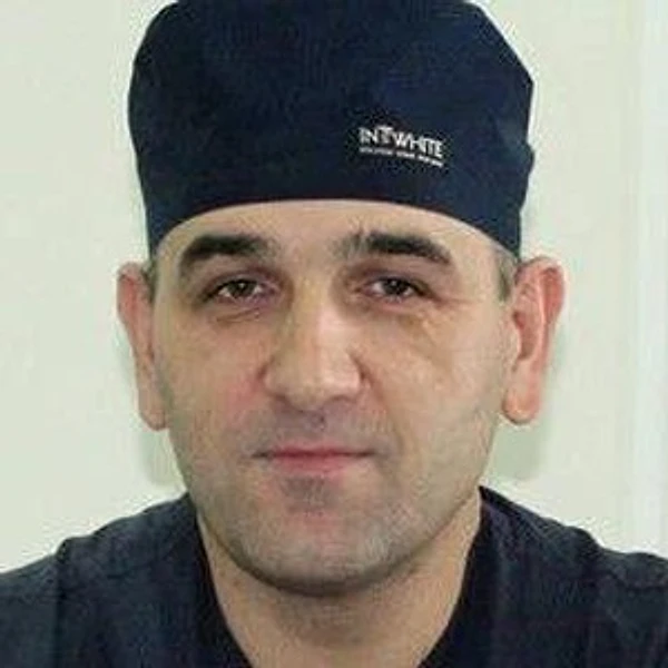 Ахтаев Иса Лепавеич — Хирург, Грозный