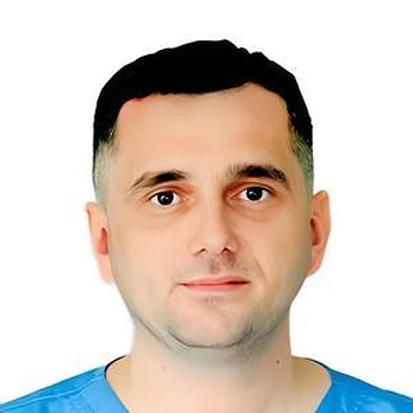 Зимнуров Ильнур Шамилевич — Детский офтальмолог, Казань