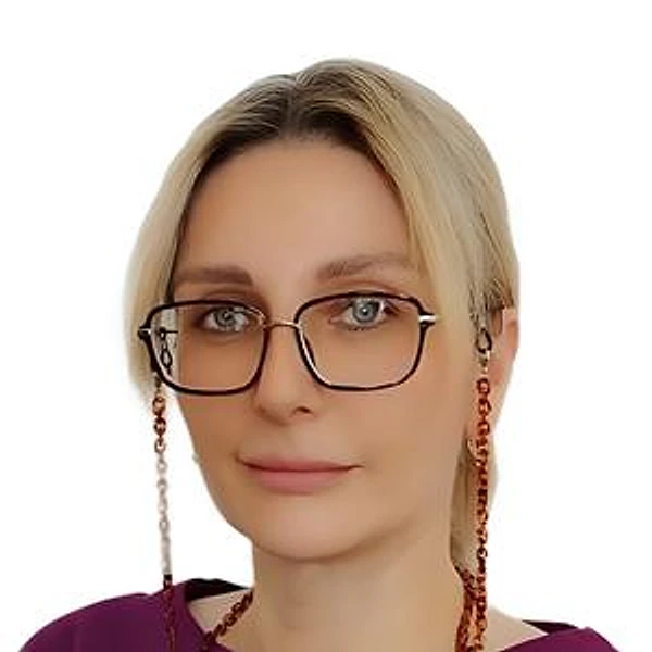 Глущенко Алина Павловна — Невролог, Хабаровск