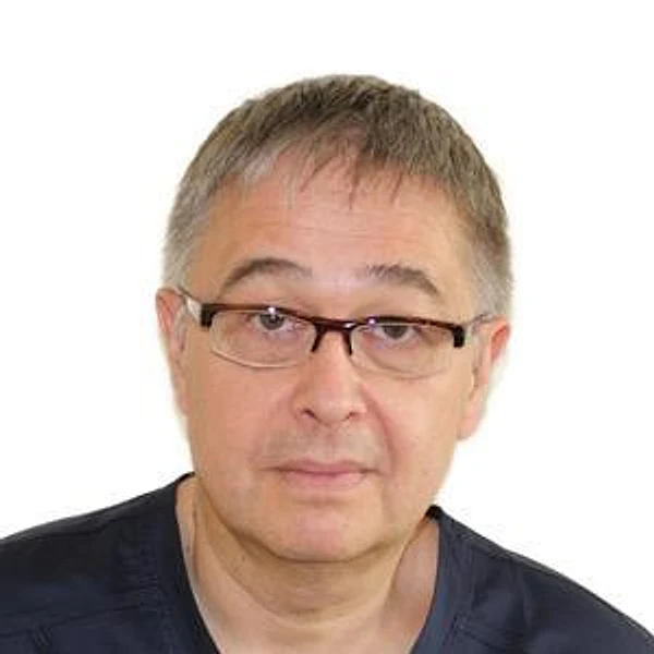 Зыков Аркадий Евгеньевич — Онколог, Москва