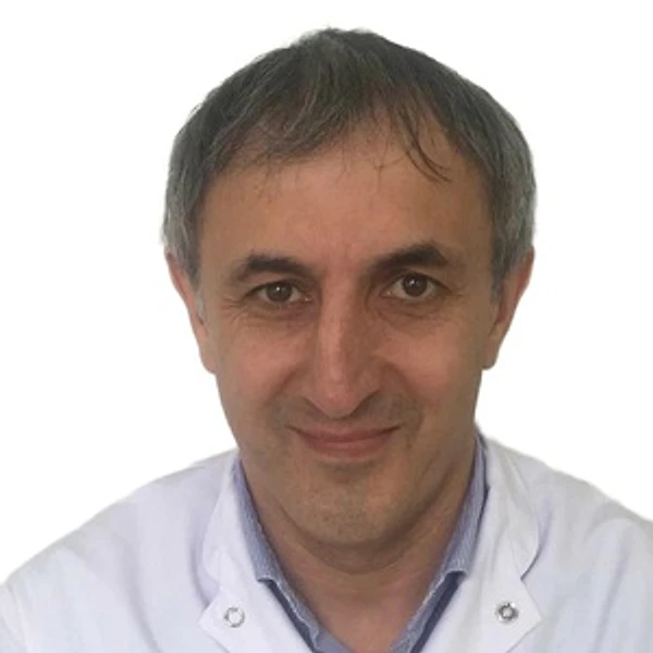 Гусенов Расул Гусенович — Стоматолог, Стоматолог-ортодонт, Махачкала