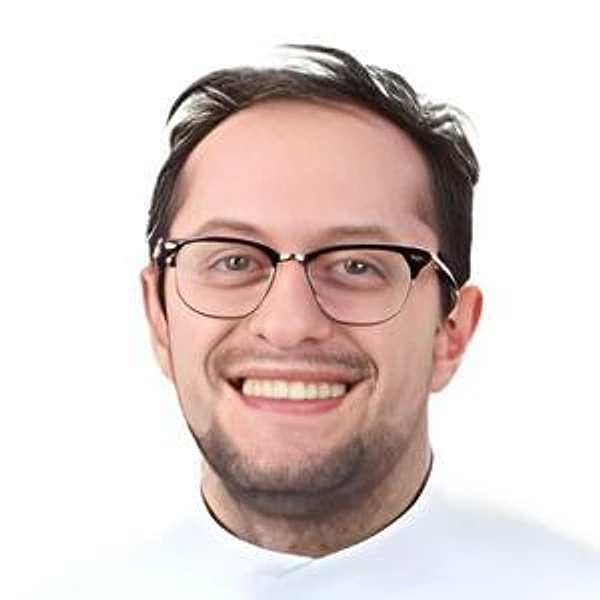 Амбарцумян Вардгес Епремович — Стоматолог-ортопед, Гнатолог, Москва