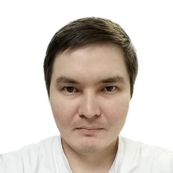Саляхов Ралиф Рашитович — Терапевт, с. Месягутово